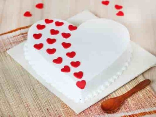 Vanilla heart shape cake-0
